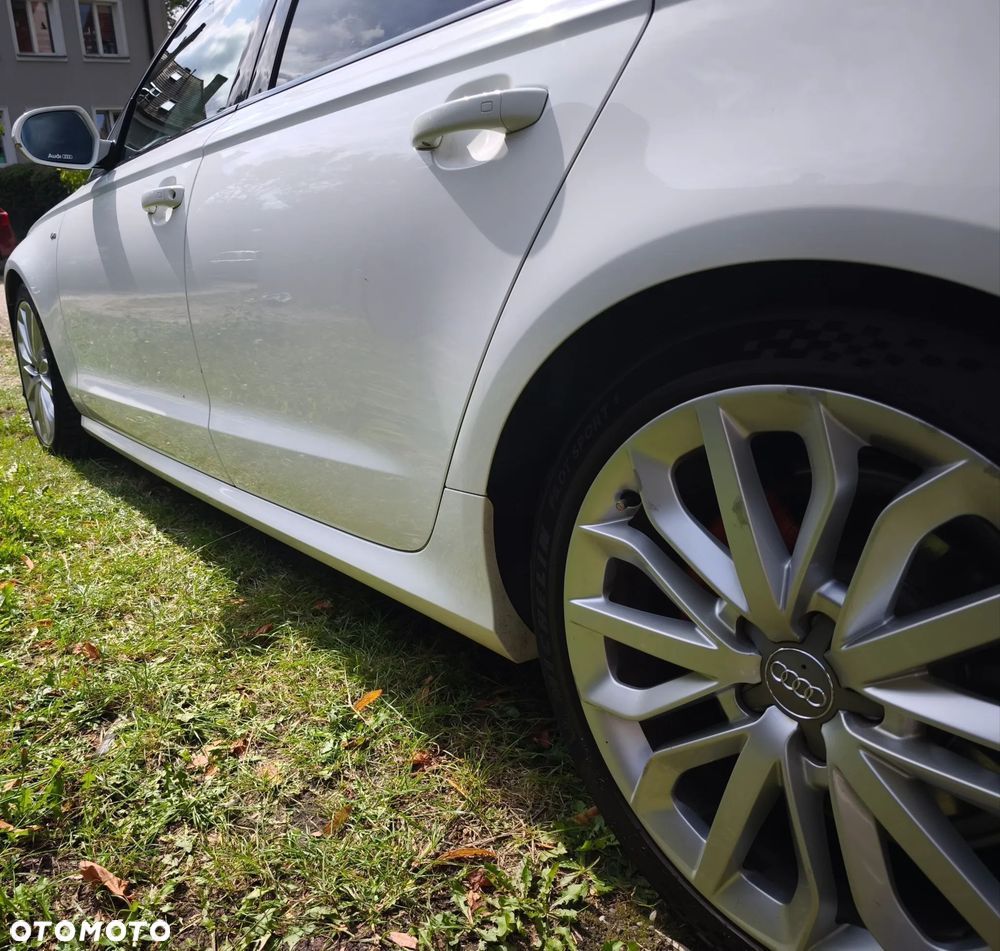 Audi A6 Avant - 14