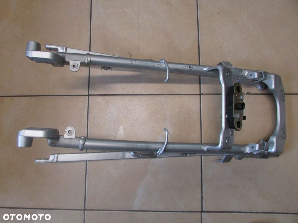 Suzuki SV 650 03-09 stelaż rama tył - 1