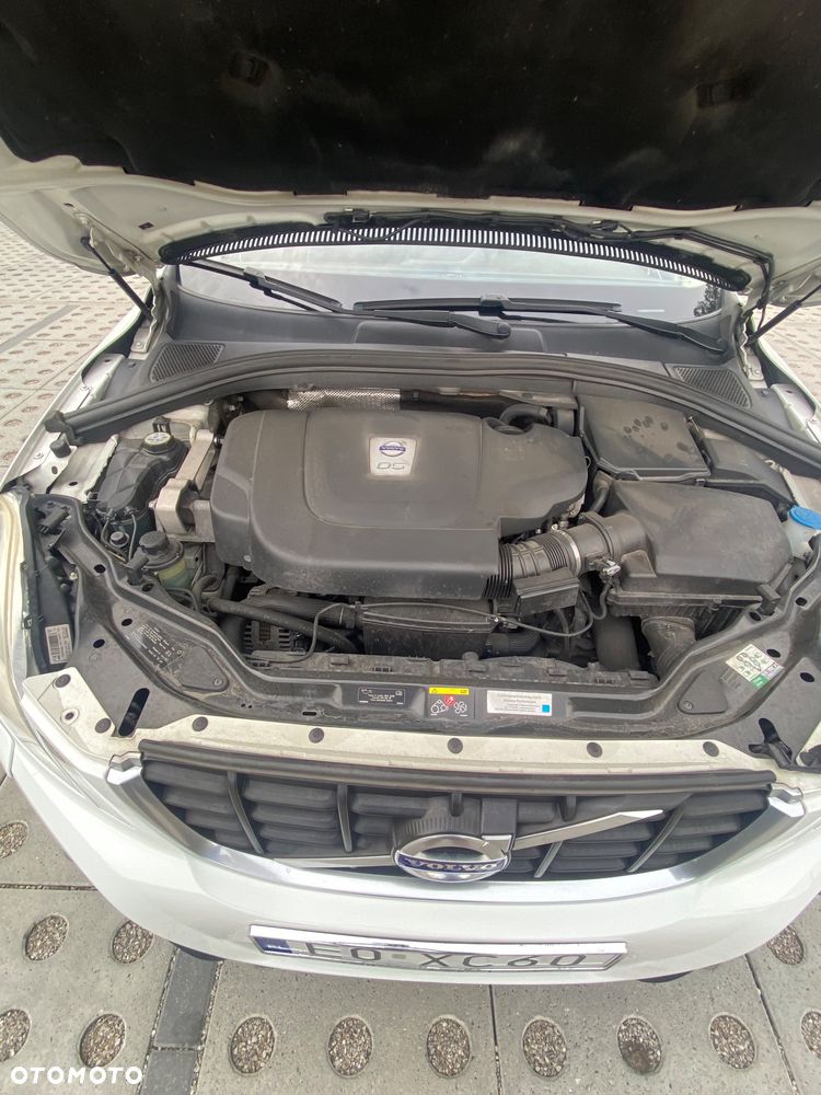 Volvo XC 60 D5 AWD Geartronic Summum - 21