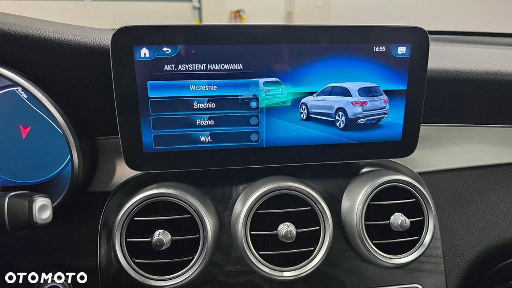 Mercedes-Benz GLC 220 d 4Matic 9G-TRONIC AMG Line Plus - 26