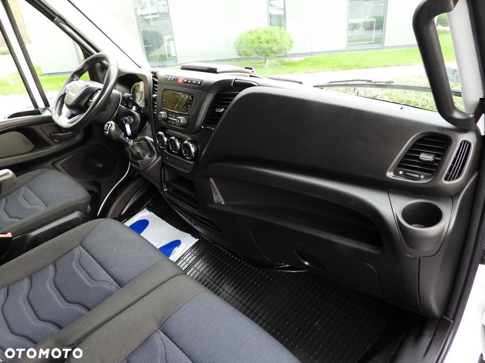 Iveco DAILY 50C17 PLANDEKA 10 PALET TEMPOMAT PNEUMATYKA BLIŹNIACZE KOŁA KLIMATYZACJA  180KM - 39