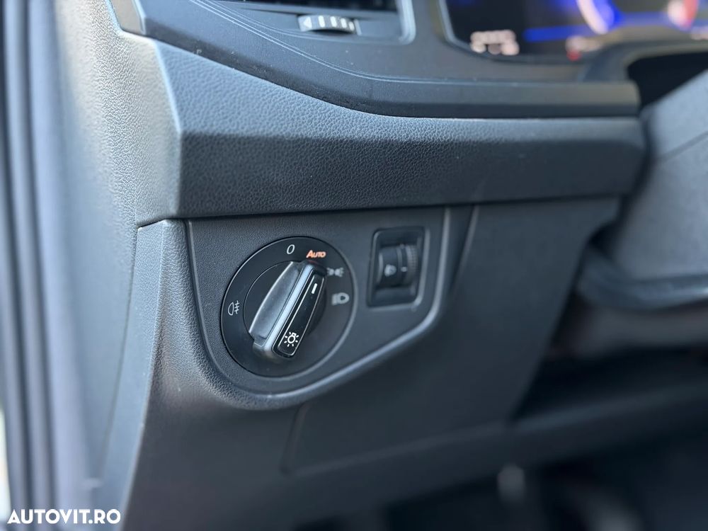 VOLKSWAGEN Polo 2025 — imagine 12