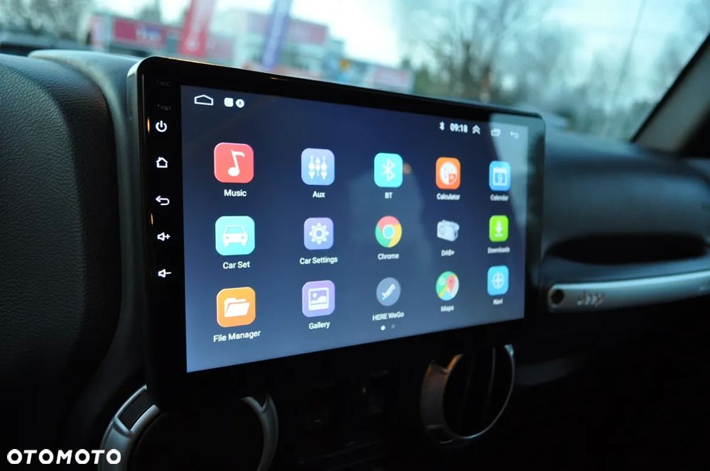 Jeep Wrangler 3.6 Unlim Sahara - 30