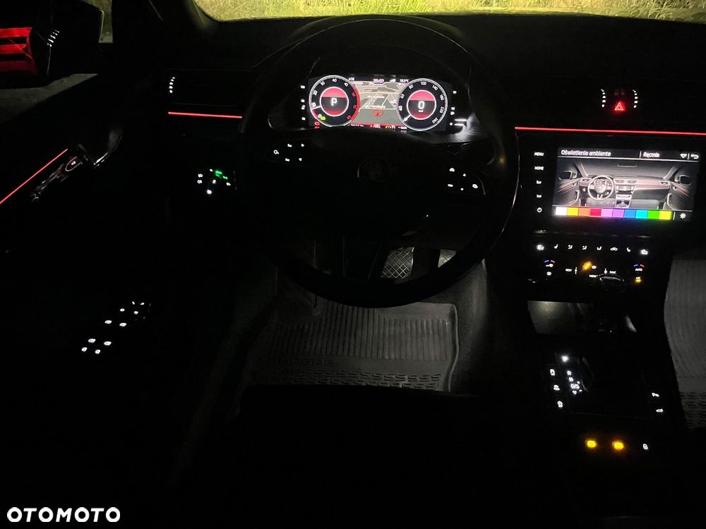 Skoda Superb 2.0 TDI 4x4 L&K DSG - 16