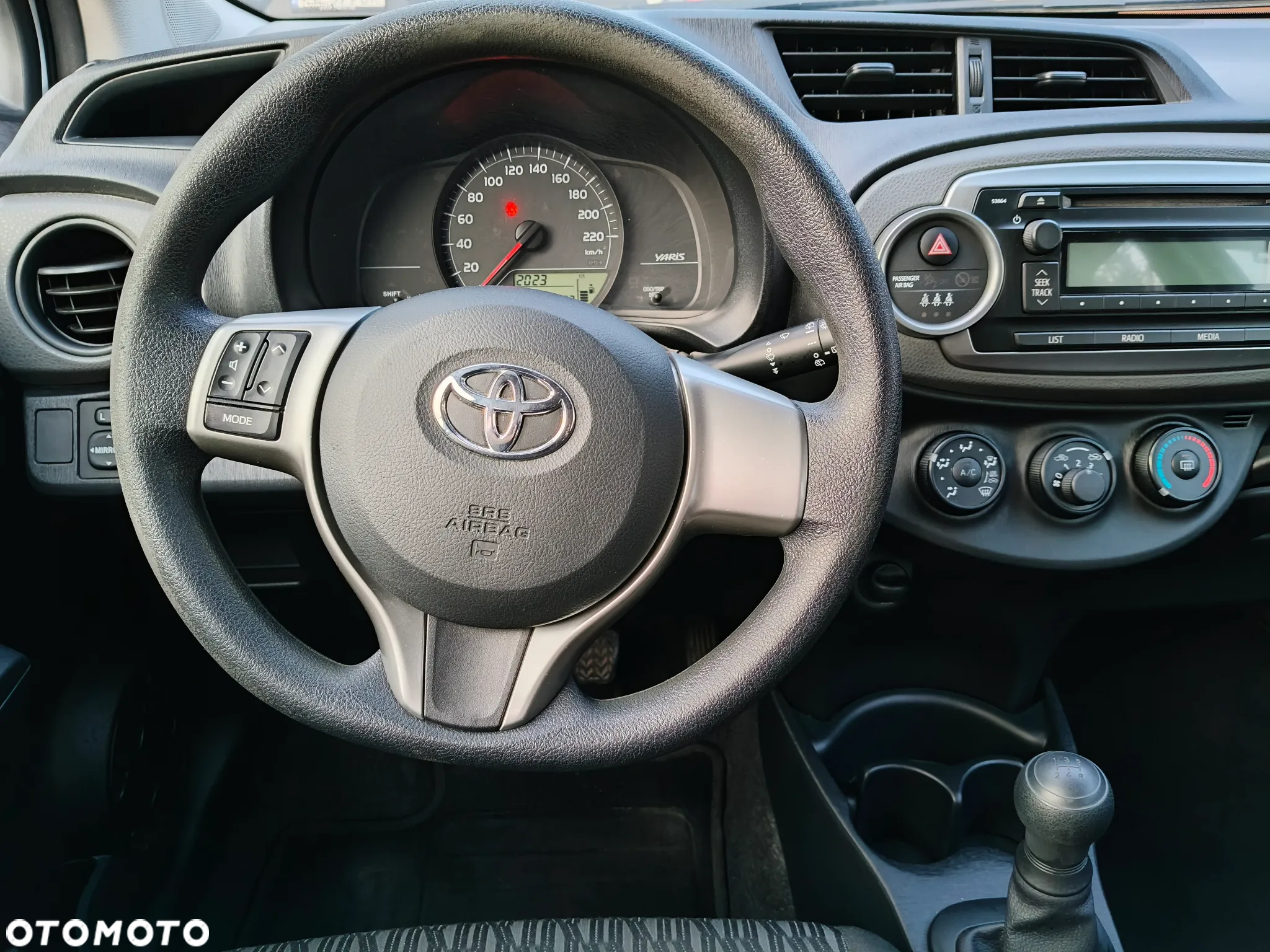 Toyota Yaris 1.0 VVT-i Cool - 14