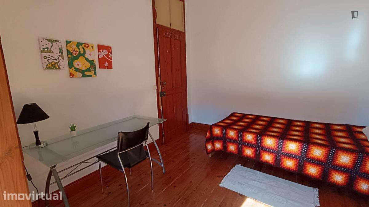Quarto - localizado em Conchada Coimbra - Grande imagem: 5/16