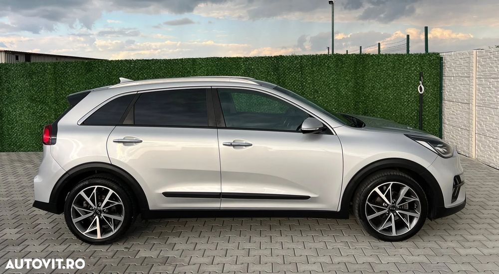 Kia Niro 1.6 GDI HEV 2WD OPF Aut. Spirit - 13