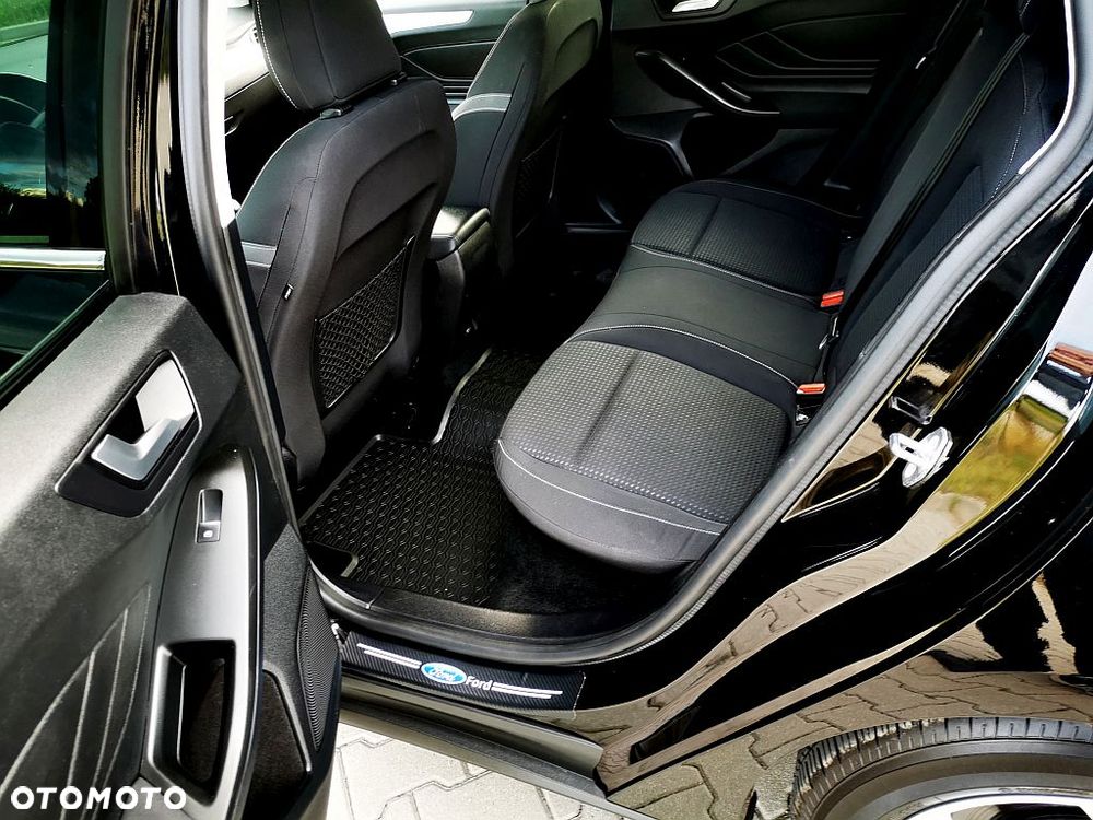 Ford Focus - 13
