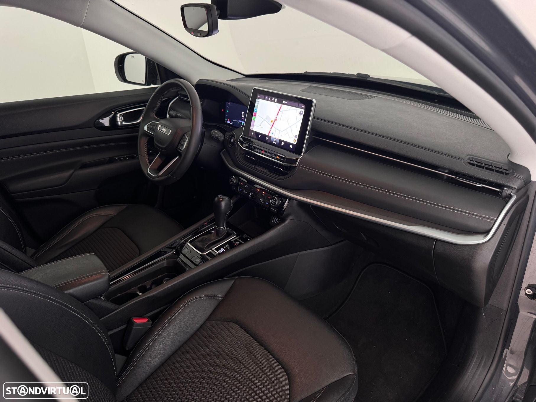Jeep Compass - 12