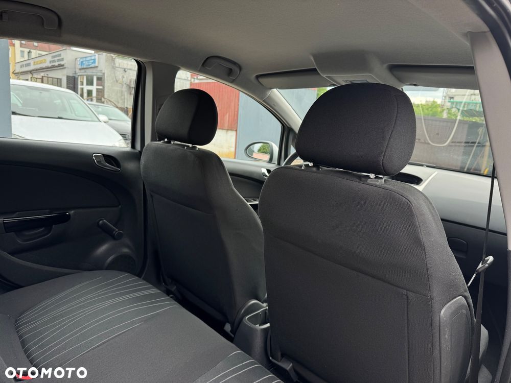 Opel Corsa 1.2 16V Comfort - 21