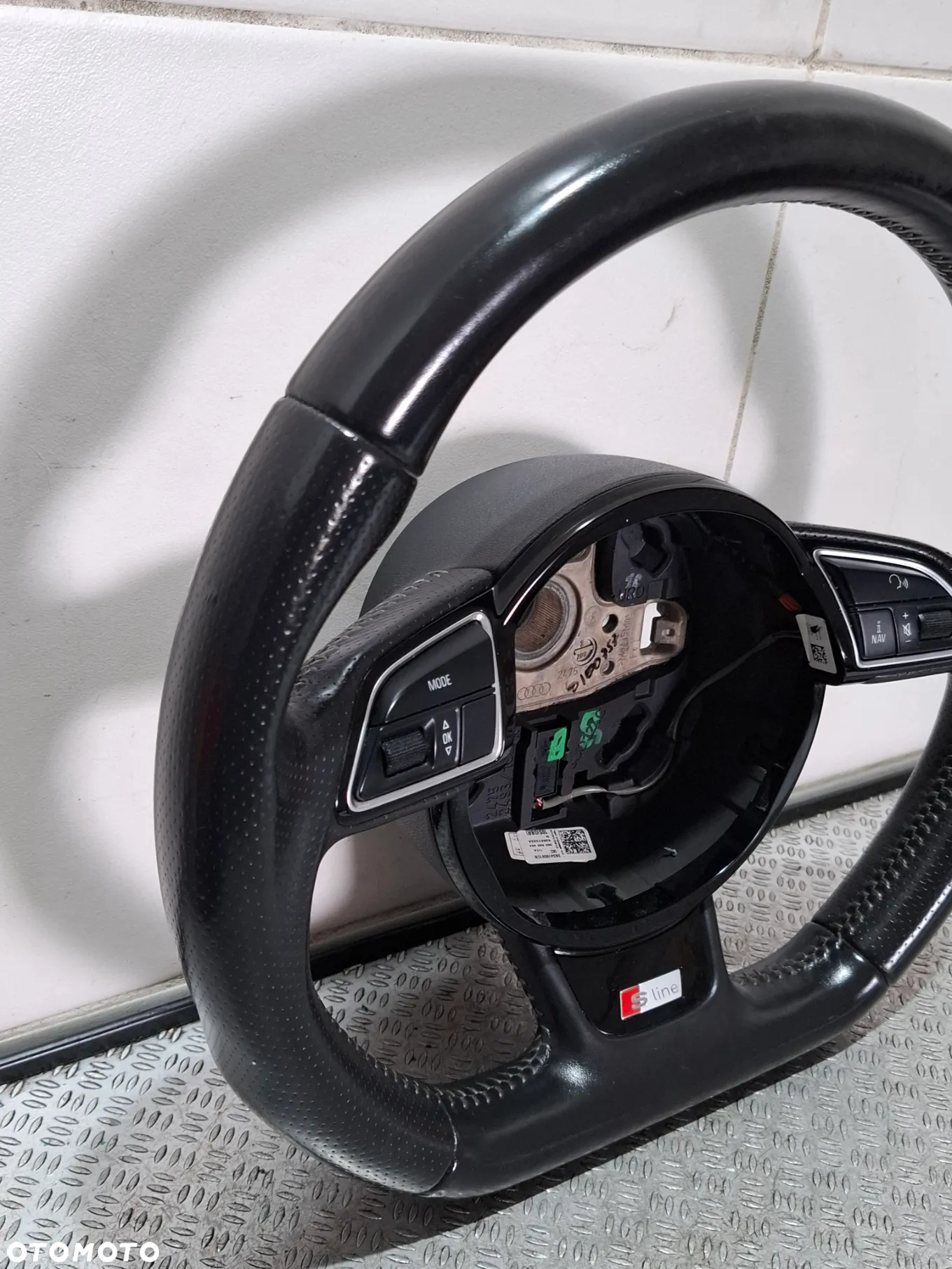 Kierownica ścięta multifunkcyjna Audi A4 B8 lift 2013 rok s-line nr 8K0419091CN - 4