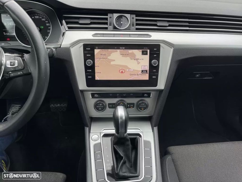 VW Passat Variant 2.0 TDi Business Package DSG - 13