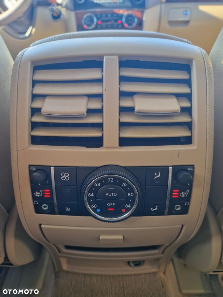 Mercedes-Benz GL 500 - 27