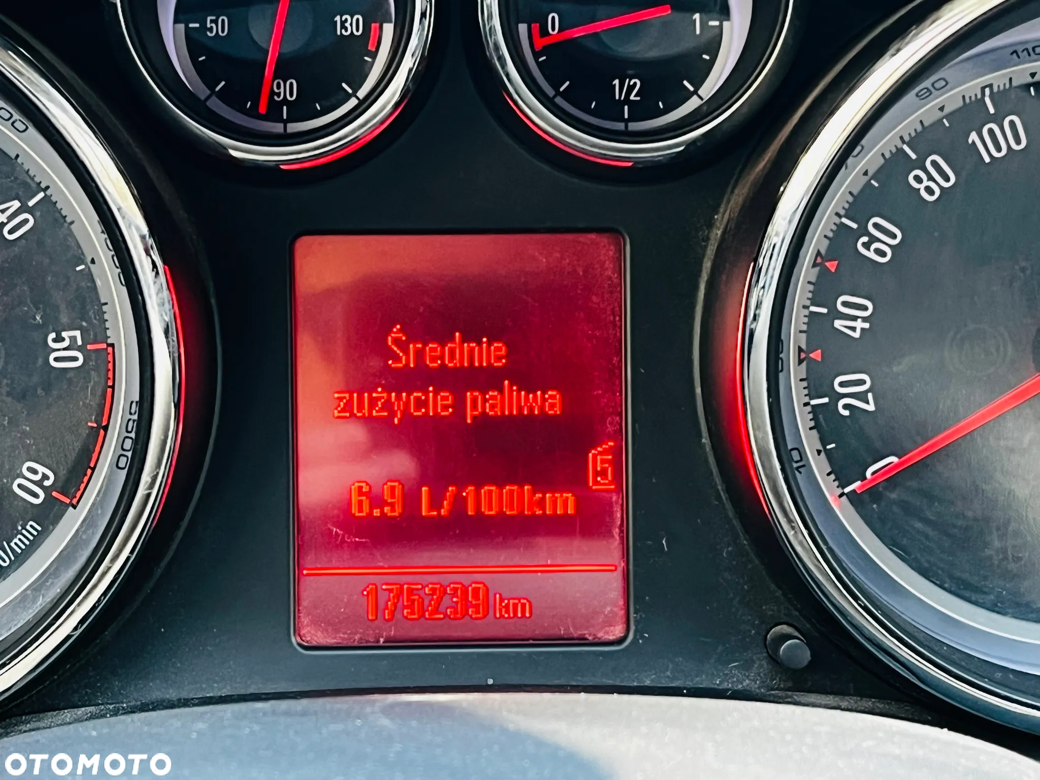 Opel Astra IV GTC 2.0 CDTI Sport S&S - 17
