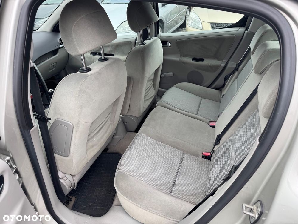 Peugeot 207 1.4 HDi Trendy - 14