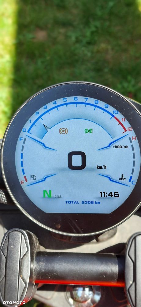 QJMOTOR SRV 125 - 6