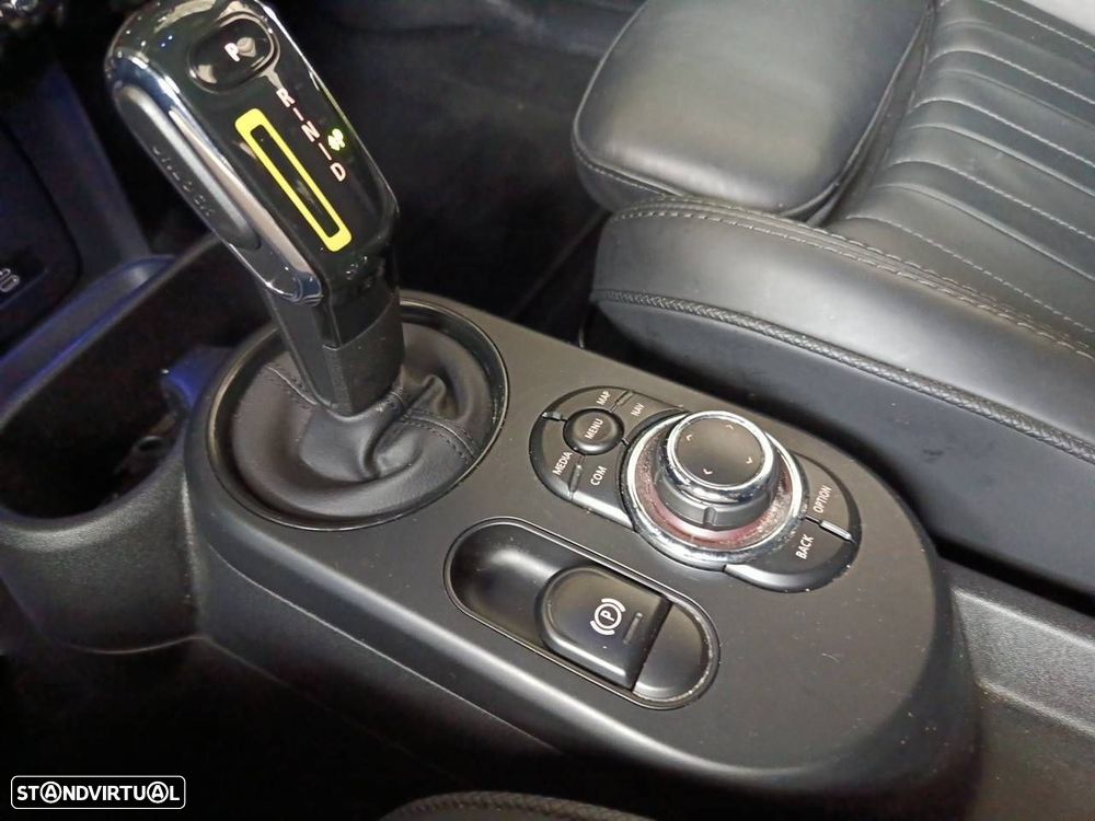 MINI 3 Portas Cooper SE - 18