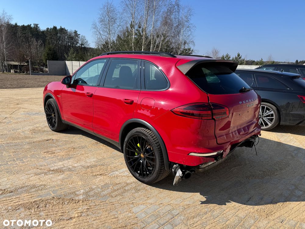 Porsche Cayenne S E-Hybrid - 5
