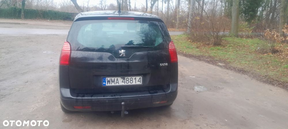 Peugeot 5008 - 4