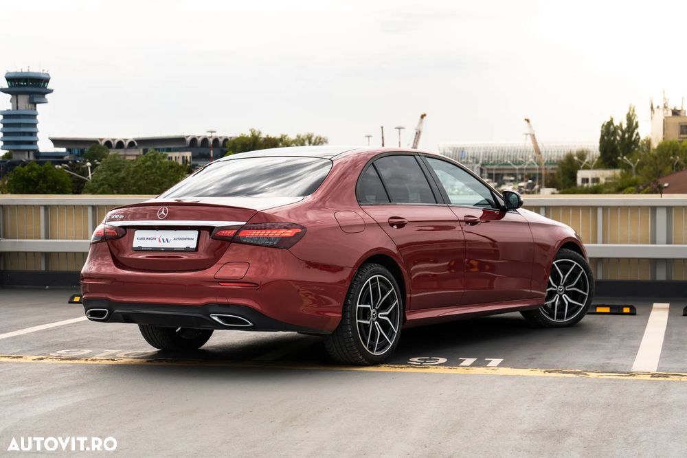 Mercedes-Benz E 300 de 9G-TRONIC AMG Line - 11