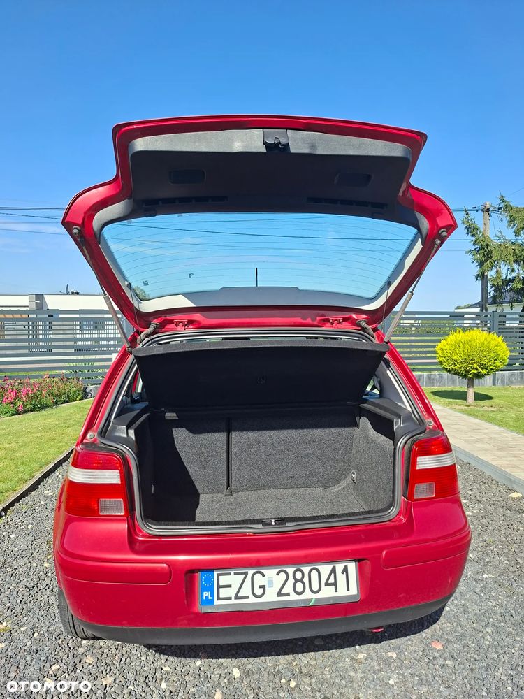 Volkswagen Golf - 12