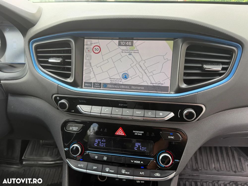 Hyundai IONIQ - 15