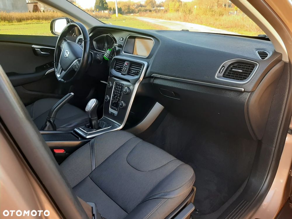 Volvo V40 Cross Country 2014