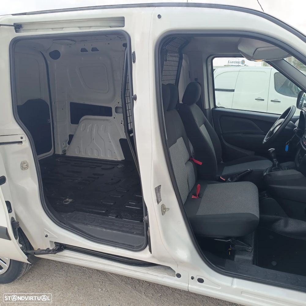 Fiat DOBLO 1.3 MULTIJET 3 LUGARES - 16