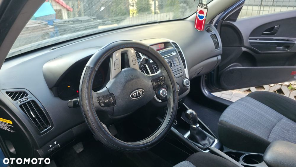 Kia Ceed 1.6 Comfort - 6
