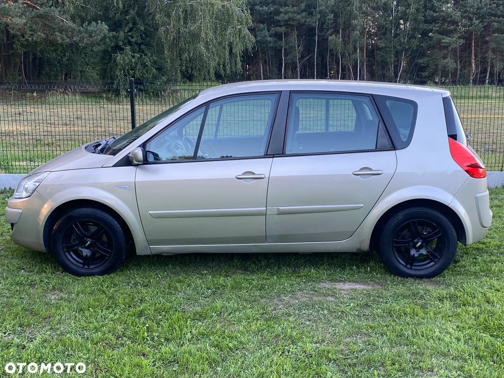 Renault Scenic 1.6 16V Authentique - 11