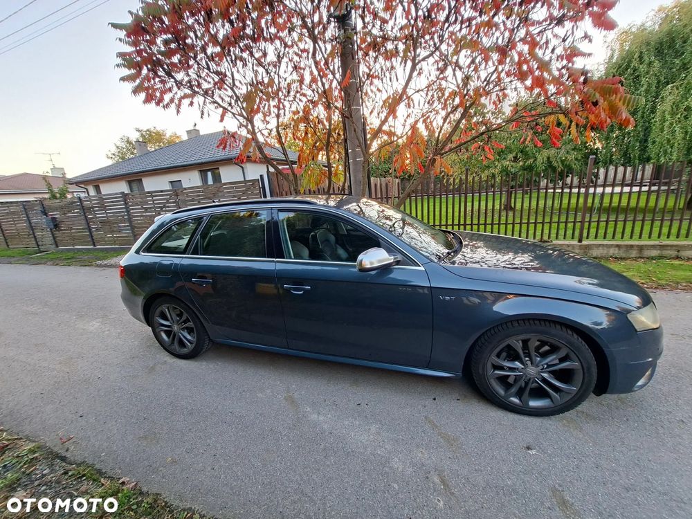 Audi S4 2010 photo 4