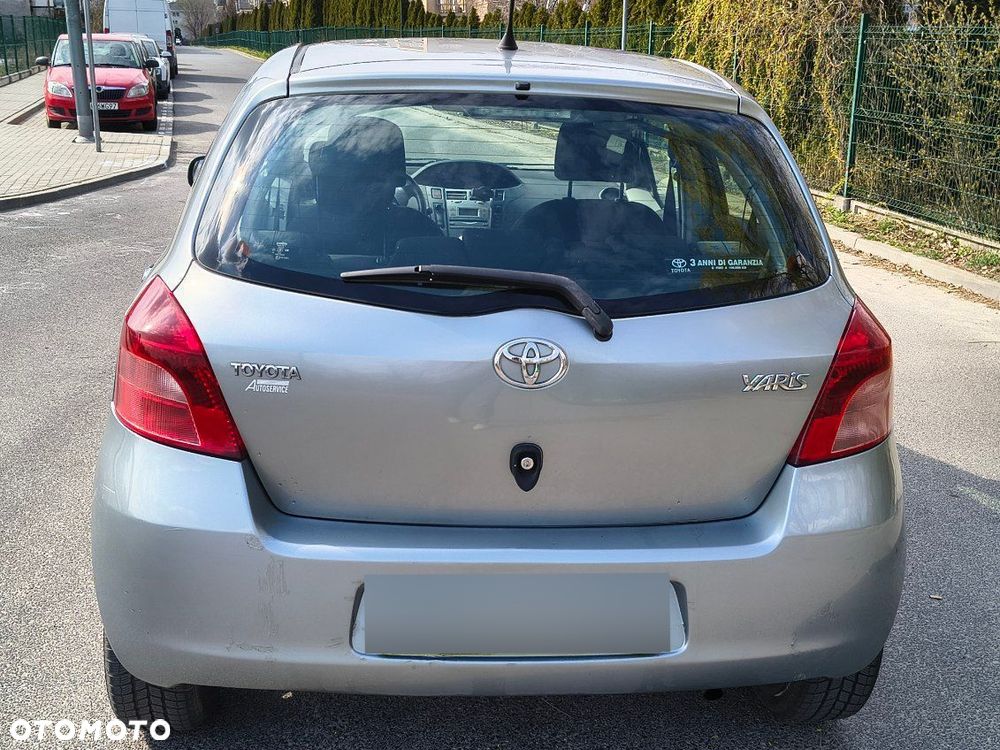 Toyota Yaris 1.0 Luna - 7