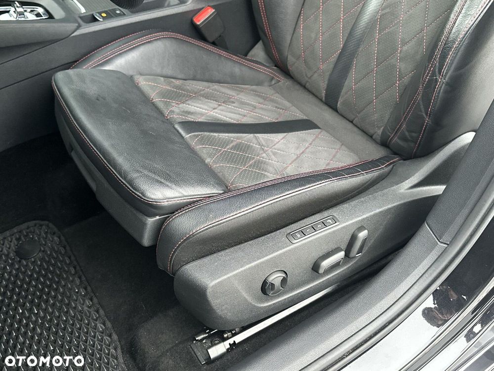 Skoda Octavia 2.0 TDI RS DSG - 15