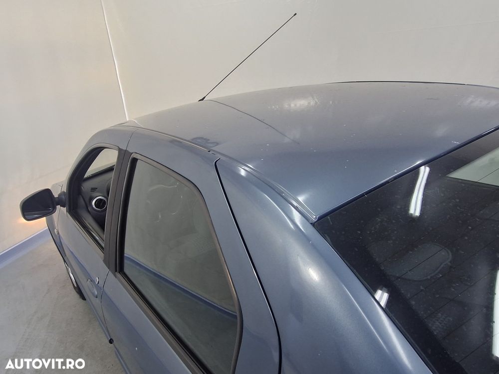 Dacia Logan 1.6 16V Prestige - 10
