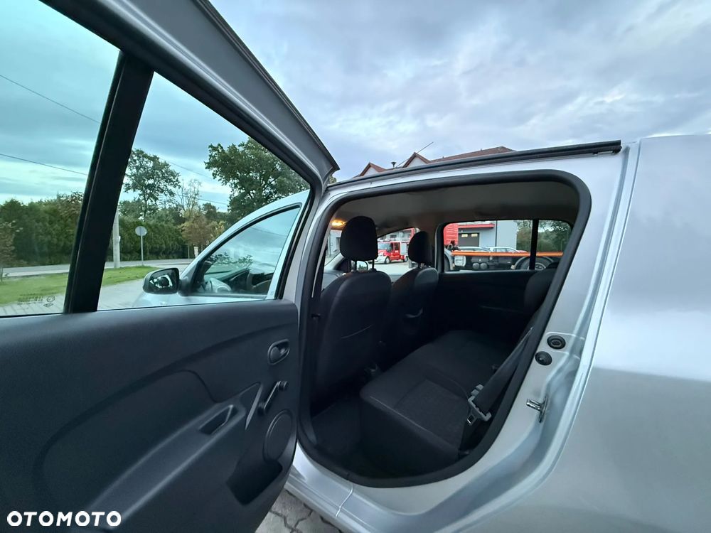 Dacia Sandero 1.5 dCi Laureate - 14