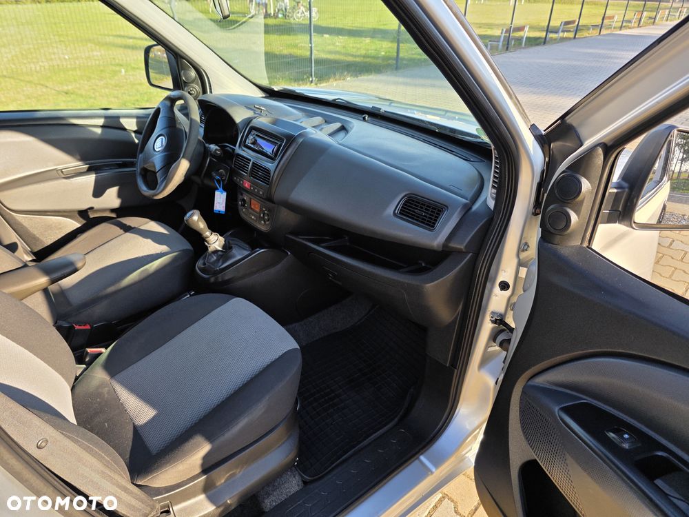 Fiat Doblo Maxi Active - 16