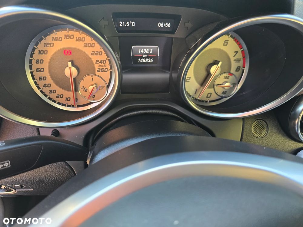 Mercedes-Benz SLK 200 CGI - 14