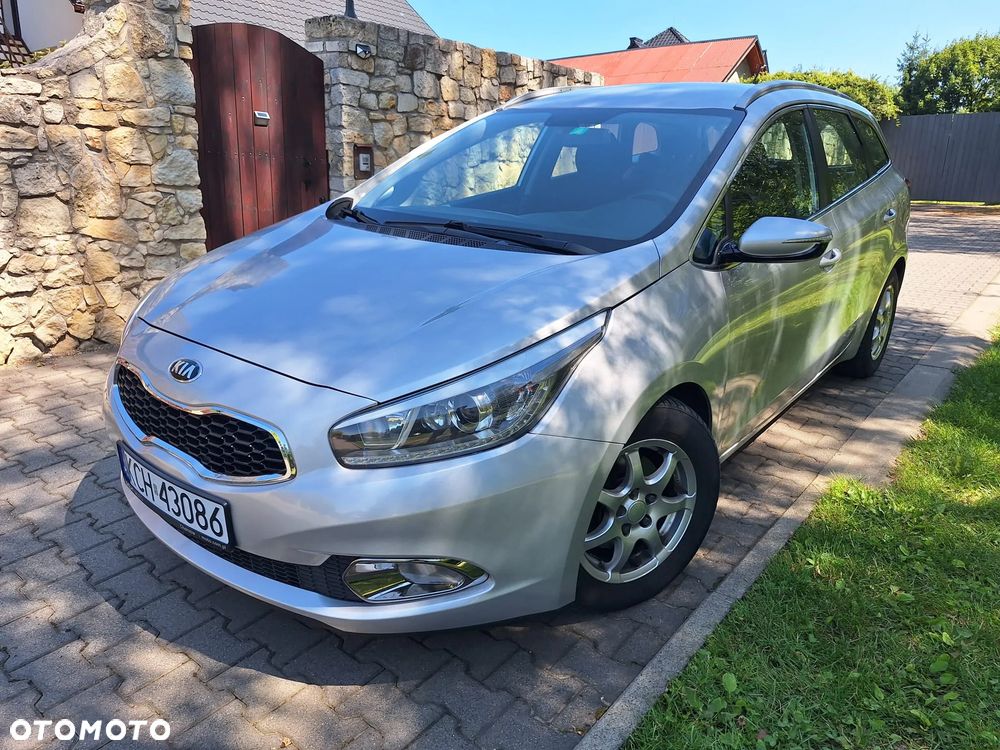 Kia Ceed 1.6 GDI L DCT - 22