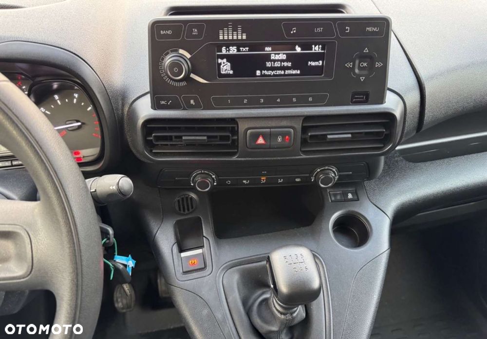 Citroën Berlingo benzyna - 12