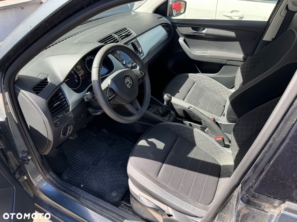 Skoda Fabia - 16