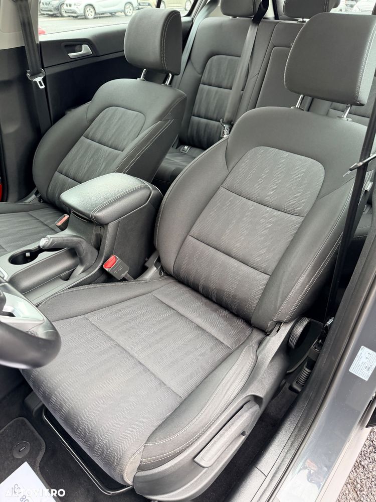 Kia Sportage 1.6 GDI 2WD Dream-Team Edition - 16