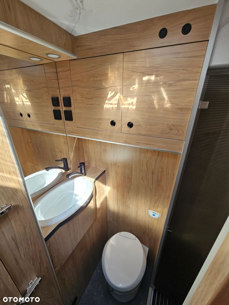 Globe-Traveller Voyager Z - 15