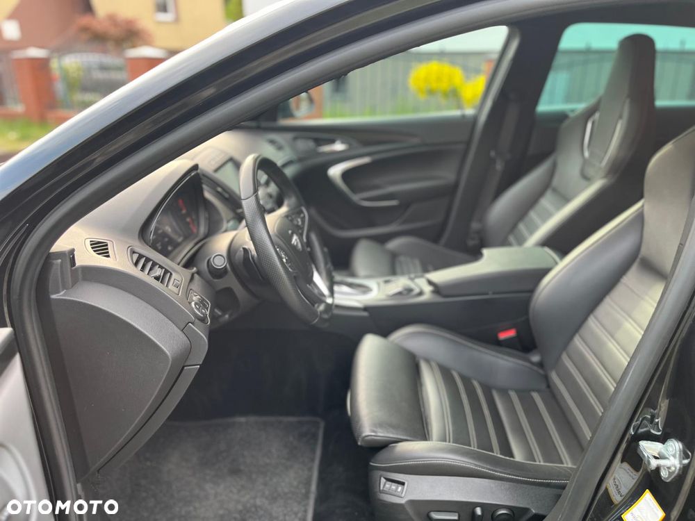Opel Insignia 2.0 BiTurbo CDTI Sport - 24