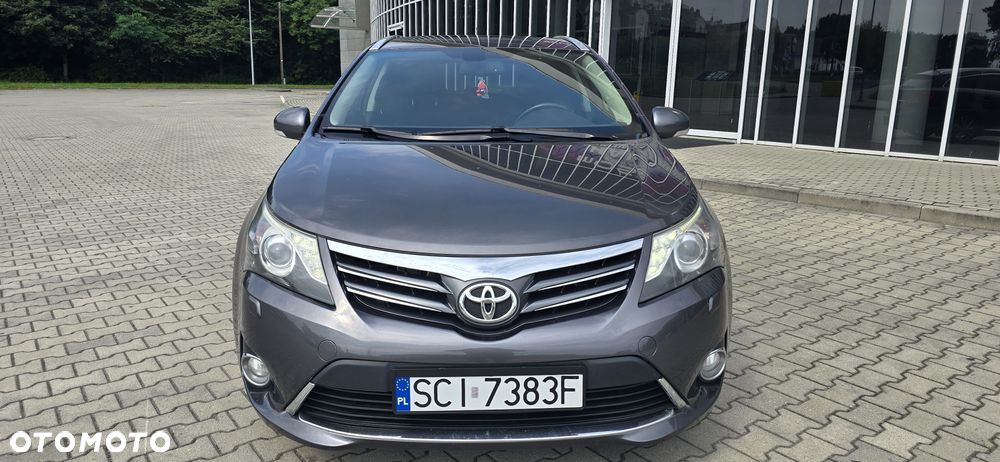 Toyota Avensis - 2