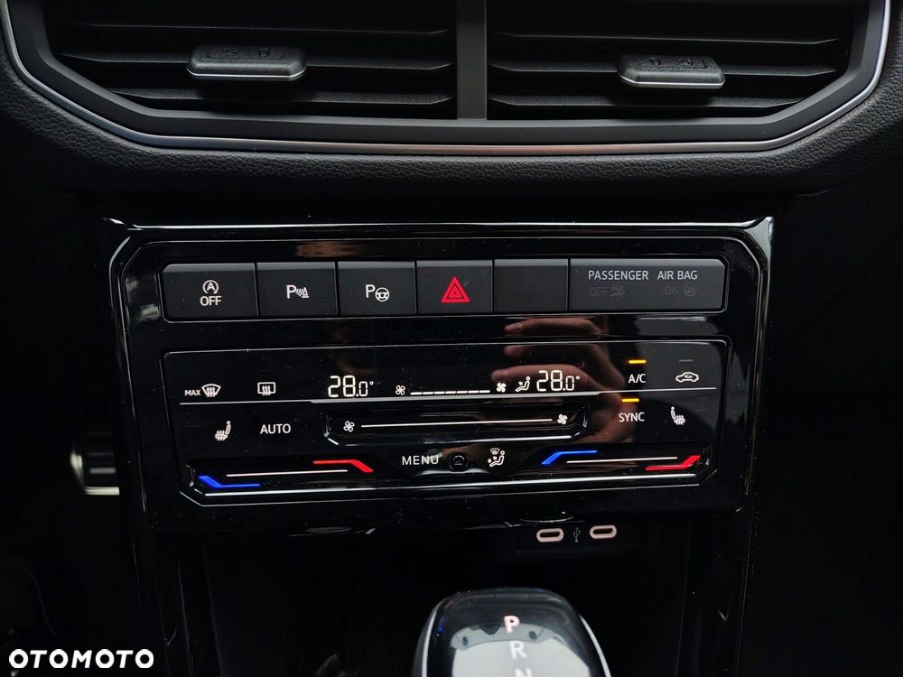 Volkswagen T-Cross - 18