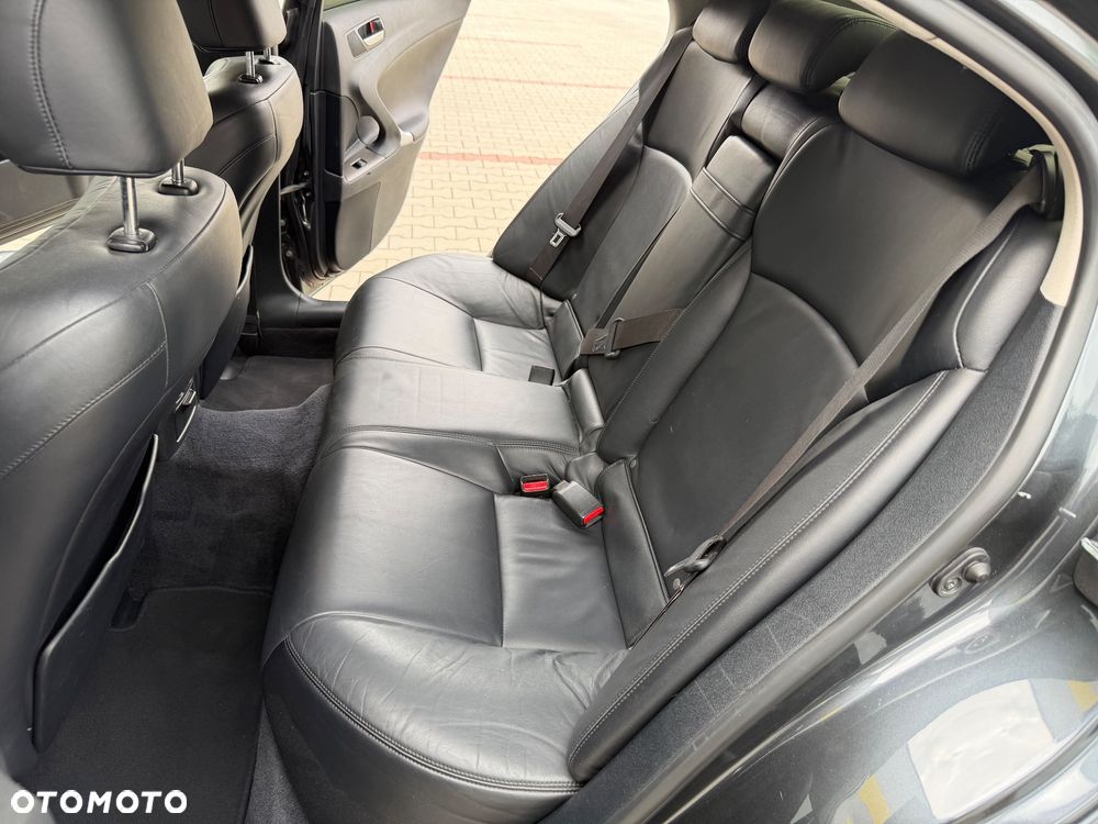 Lexus IS 220 D Comfort - 26
