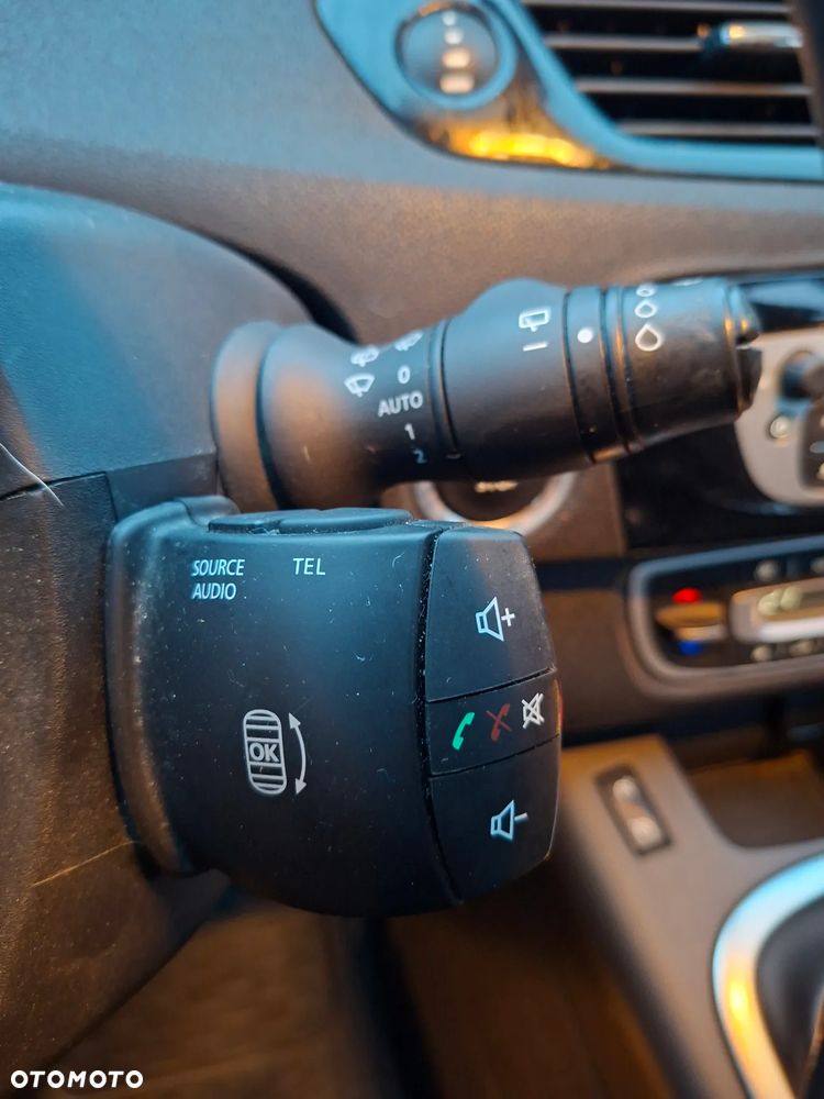 Renault Grand Scenic Energy dCi 130 S&S Bose Edition - 23