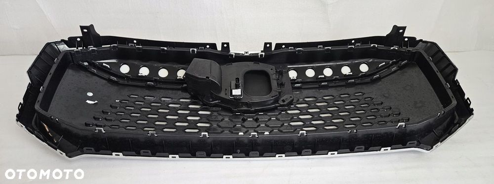 GRILL ATRAPA CHROMY MAXUS eDELIVER 9 V90 2019- - 15