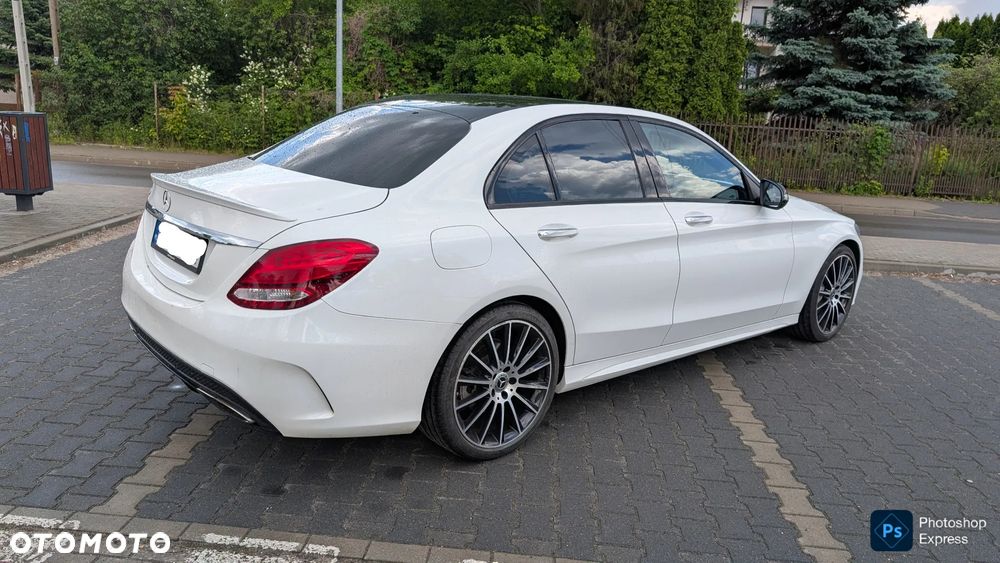 Mercedes-Benz Klasa C 300 7G-TRONIC AMG Line - 3