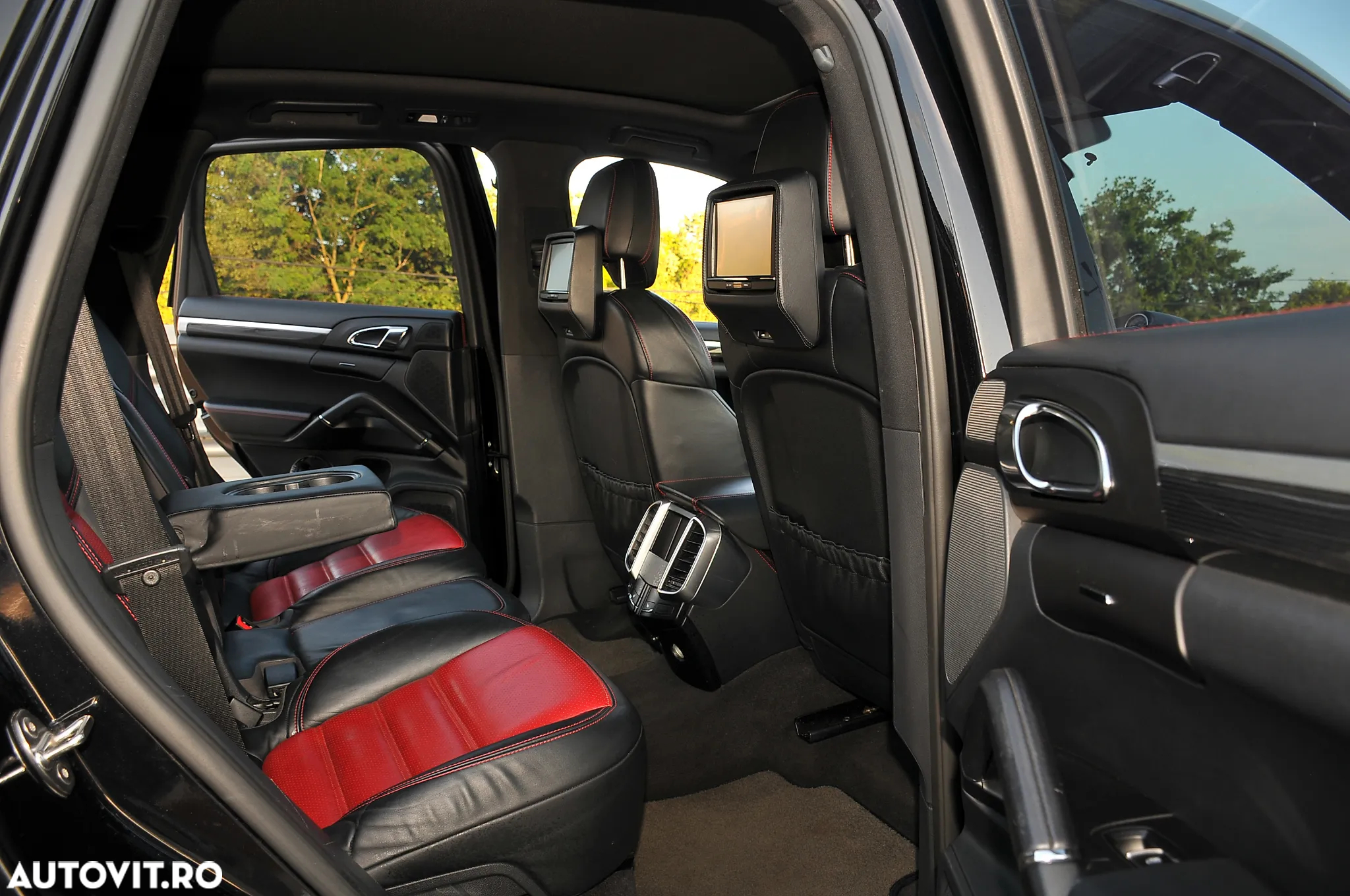 Porsche Cayenne S Diesel Platinum Edition - 14